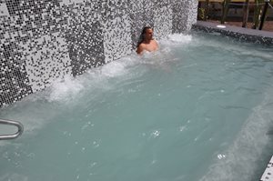 VB-NEW-JACUZZI-2